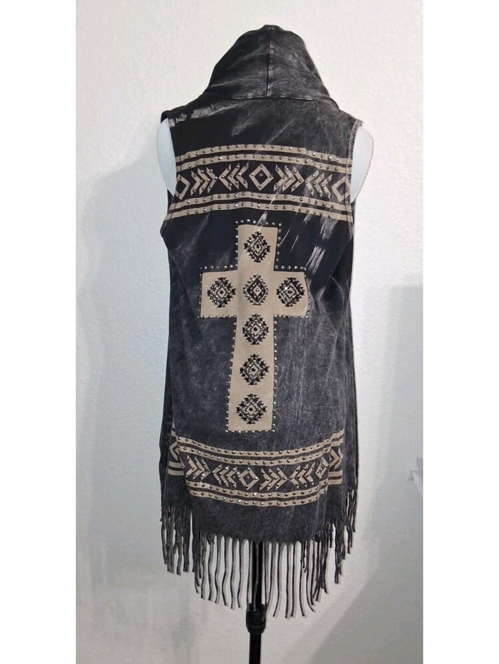 Vocal, M, Fringe Shawl, Studded Cross, Black/Tan, Waterfall Open Front, EUC